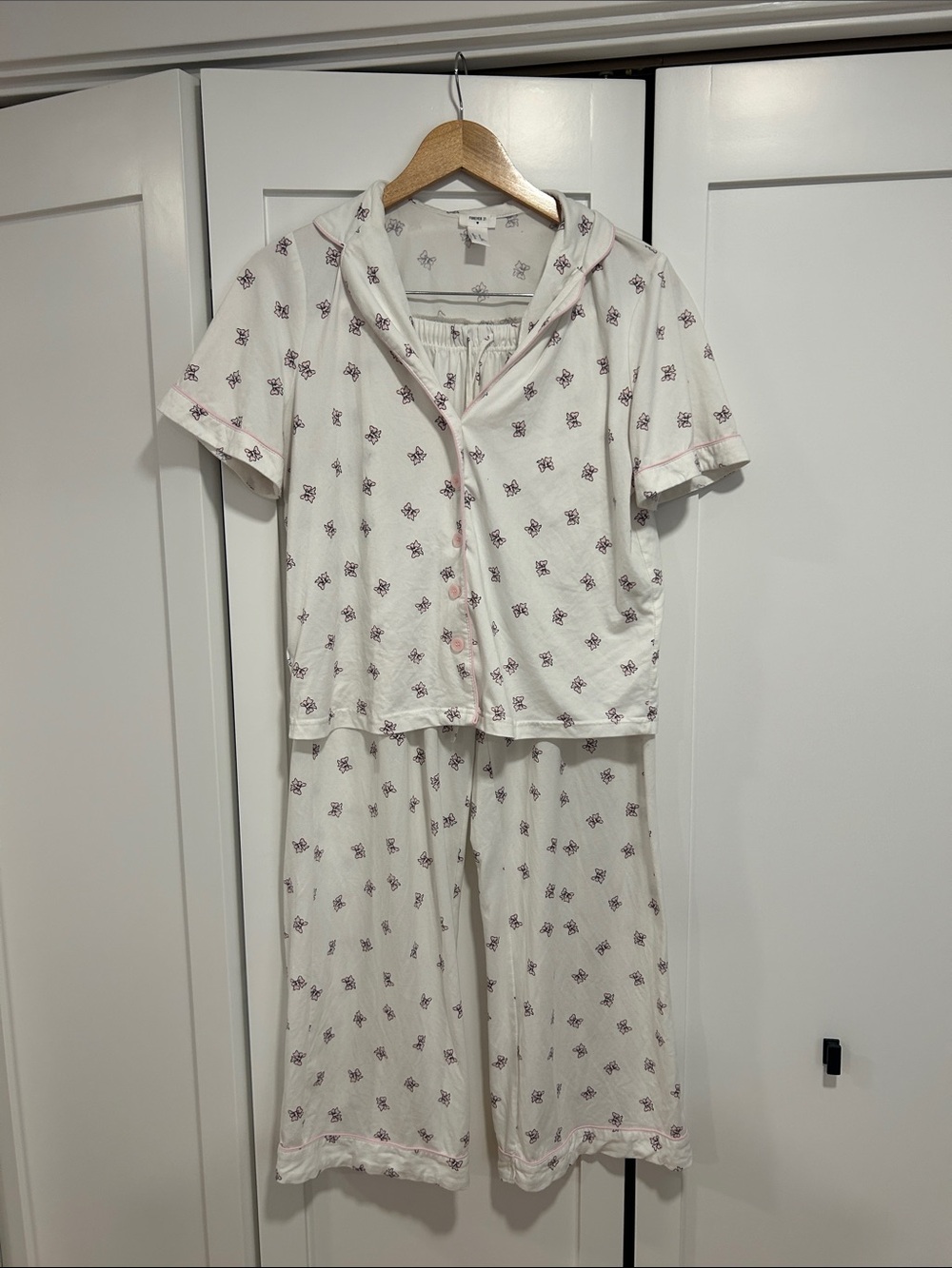 Forever 21 White Short-Sleeve Floral Pajama Set with Pink Accents